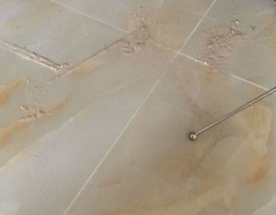 嵩明瓷砖空鼓维修公司分享粘合剂选择不当在瓷砖铺贴过程中可能导致以下问题